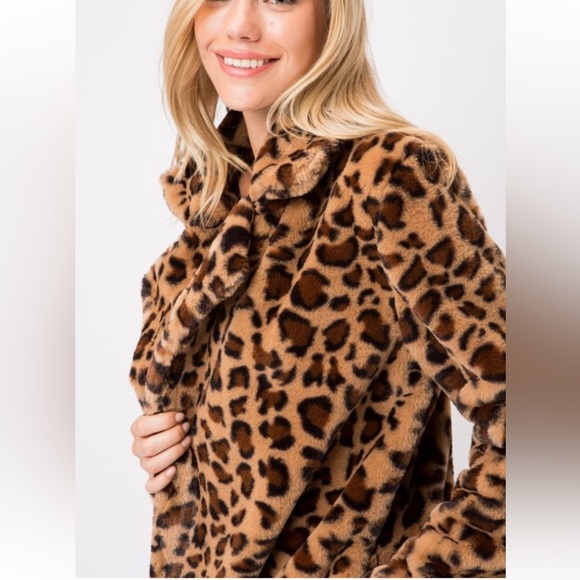 Leopard Print Faux Fur Coat - Picture 4 of 6